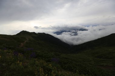 Kaçkar dağlarında Ambarlı yaylasının panoramik manzarası, Karadeniz, Rize, Türkiye