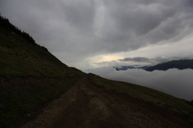 Kaçkar dağlarında Ambarlı yaylasının panoramik manzarası, Karadeniz, Rize, Türkiye