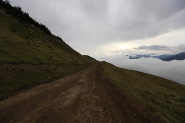 Kaçkar dağlarında Ambarlı yaylasının panoramik manzarası, Karadeniz, Rize, Türkiye