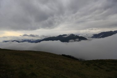 Kaçkar dağlarında Ambarlı yaylasının panoramik manzarası, Karadeniz, Rize, Türkiye