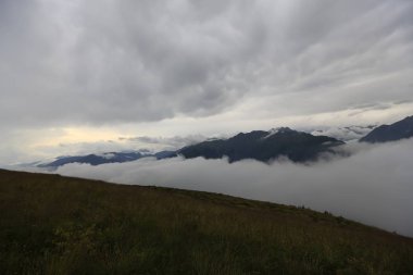 Kaçkar dağlarında Ambarlı yaylasının panoramik manzarası, Karadeniz, Rize, Türkiye