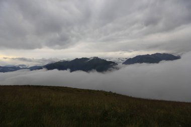 Kaçkar dağlarında Ambarlı yaylasının panoramik manzarası, Karadeniz, Rize, Türkiye