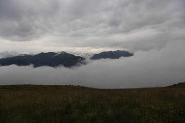Kaçkar dağlarında Ambarlı yaylasının panoramik manzarası, Karadeniz, Rize, Türkiye