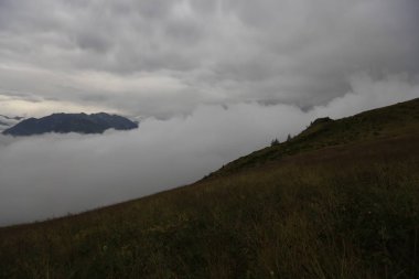Kaçkar dağlarında Ambarlı yaylasının panoramik manzarası, Karadeniz, Rize, Türkiye