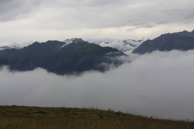 Kaçkar dağlarında Ambarlı yaylasının panoramik manzarası, Karadeniz, Rize, Türkiye