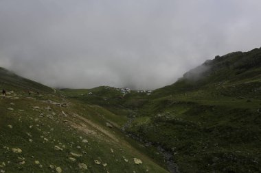 Kaçkar dağlarında Ambarlı yaylasının panoramik manzarası, Karadeniz, Rize, Türkiye