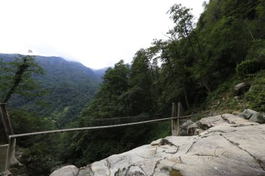 Mencuna Şelalesi Doğu Karadeniz'in en görkemli şelalesi - Sanat Türkiye