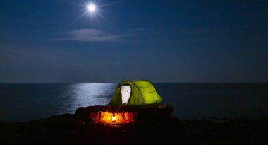 Çadırla Kamp / Gece 