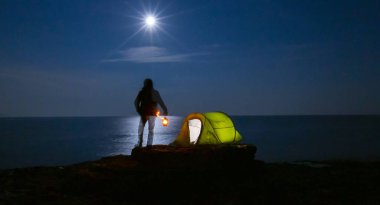 Çadırla Kamp / Gece 