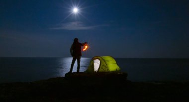 Çadırla Kamp / Gece 