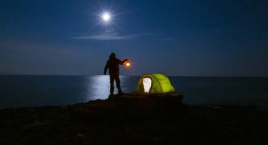 Çadırla Kamp / Gece 