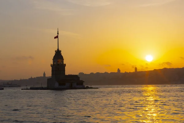 Menara Maiden Dan Istanbul Salah Satu Ikon Arsitektur Terpenting Dan — Stok Foto