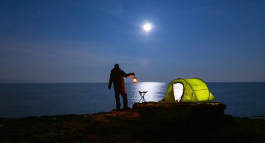 Çadırla Kamp / Gece 