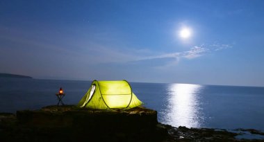 Çadırla Kamp / Gece 