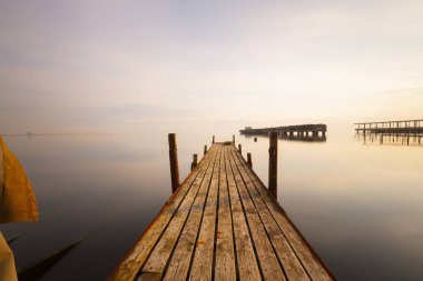 Sekapark, İzmit, Kocaeli. Deniz kıyısındaki güzel doğal park. Türkiye 'de gün batımı deniz manzarası.