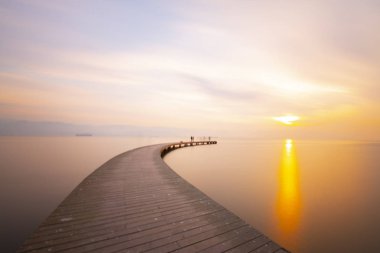 Sekapark, İzmit, Kocaeli. Deniz kıyısındaki güzel doğal park. Türkiye 'de gün batımı deniz manzarası.