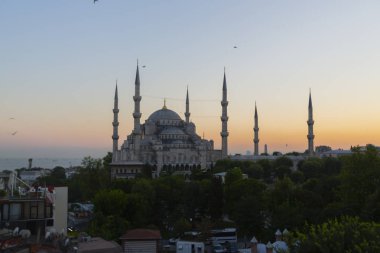 Sultan Ahmet Camii'nin havadan görünümü, havai uçan uçakla - İstanbul, Türkiye