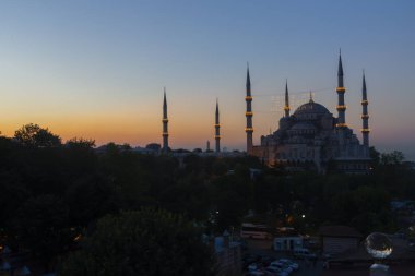 Sultan Ahmet Camii'nin havadan görünümü, havai uçan uçakla - İstanbul, Türkiye