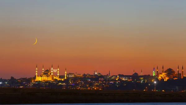 Istanbul Ciudad Noche Paisaje —  Fotos de Stock