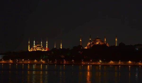 Κωνσταντινούπολη Νυχτερινό Τοπίο Της Πόλης — Φωτογραφία Αρχείου