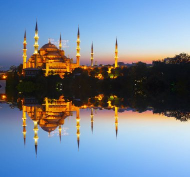 istanbul şehir gece manzara.