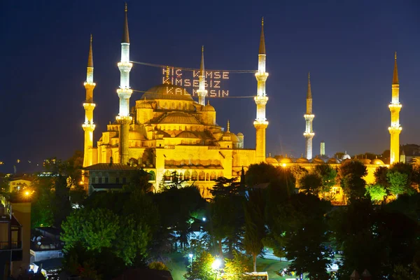 istanbul şehir gece manzara.