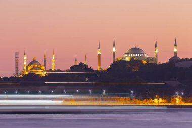 Bakire Kulesi ve İstanbul, Türkiye 'nin en önemli ve en değerli mimari simgelerinden biri.