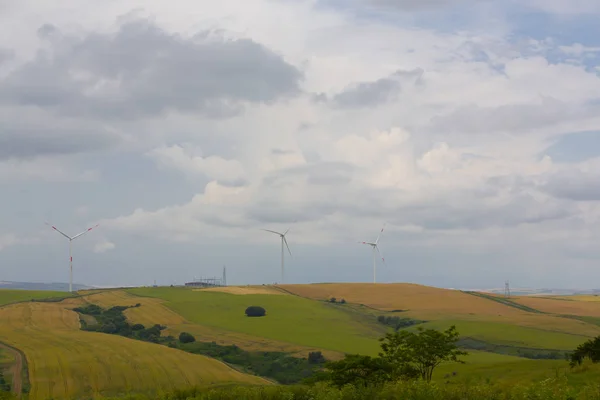 Wildmill Standing Field Mountain Blue Sky — Stock Photo, Image