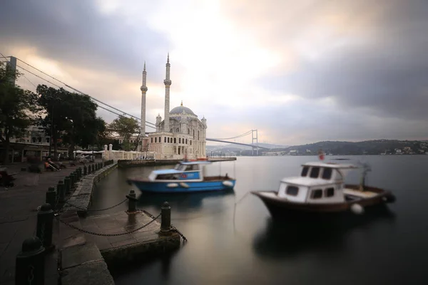 Ortakoy Mosque Bosphorus Bridge 15Th July Martyrs Bridge Night View — Stock Photo, Image