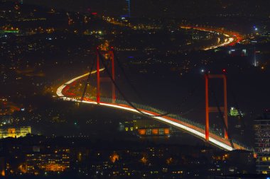 Gece Boğaziçi Köprüsü İstanbul / Türkiye