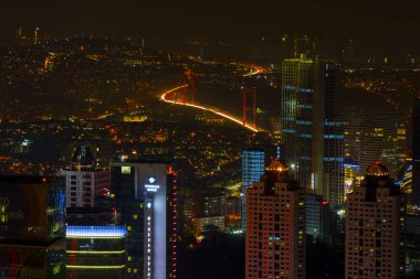 Gece Boğaziçi Köprüsü İstanbul / Türkiye