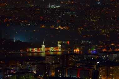 Gece Boğaziçi Köprüsü İstanbul / Türkiye