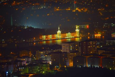 Gece Boğaziçi Köprüsü İstanbul / Türkiye