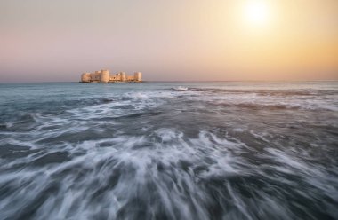 Bakirenin Şatosu (Kiz Kalesi) Mersin Türkiye