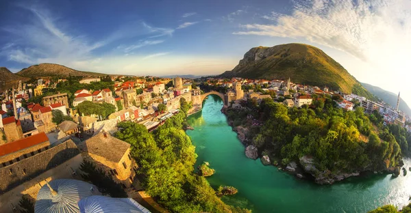 Мостар Боснія Герцеговина Старий Міст Смарагдовою Річкою Неретва — стокове фото
