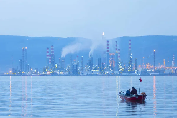 Refinaria Petróleo Tupras Izmit Tupras Maior Refinaria Petróleo Turquia — Fotografia de Stock