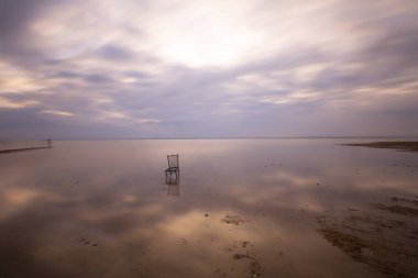 Salt Lake (Türkçe: Tuz Golu) Türkiye 'nin en büyük ikinci gölüdür..