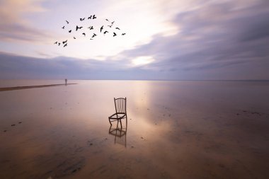 Salt Lake (Türkçe: Tuz Golu) Türkiye 'nin en büyük ikinci gölüdür..
