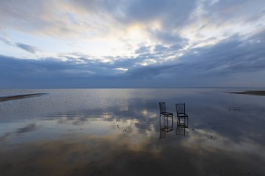 Salt Lake (Türkçe: Tuz Golu) Türkiye 'nin en büyük ikinci gölüdür..