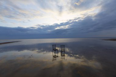 Salt Lake (Türkçe: Tuz Golu) Türkiye 'nin en büyük ikinci gölüdür..