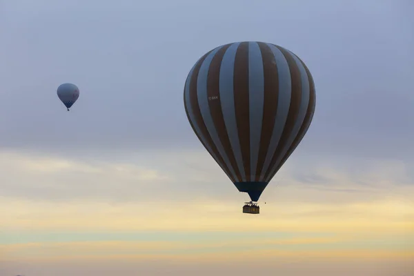 Gran Atracción Turística Capadocia Vuelo Globo Capadocia Conocida Todo Mundo —  Fotos de Stock