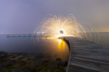 Sekapark, İzmit, Kocaeli. Deniz kıyısındaki güzel doğal park. Türkiye 'de gün batımı deniz manzarası.