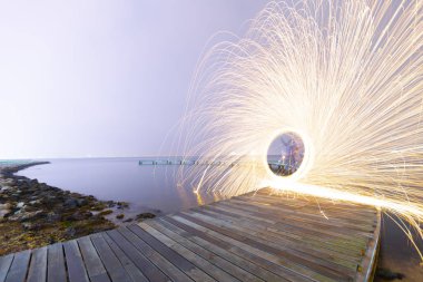 Sekapark, İzmit, Kocaeli. Deniz kıyısındaki güzel doğal park. Türkiye 'de gün batımı deniz manzarası.