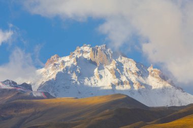 güzel manzara ve sultanmarshes (kuş cenneti) yanındaki erciyes Dağı, kayseri