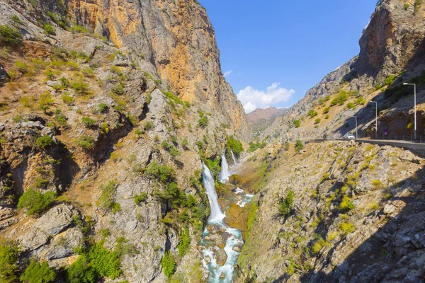 Kapuzbaşı Şelalesi / Kayseri - Türkiye