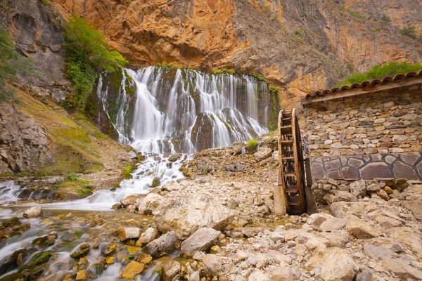 Kapuzbaşı Şelalesi Kayseri Türkiye — Stok fotoğraf