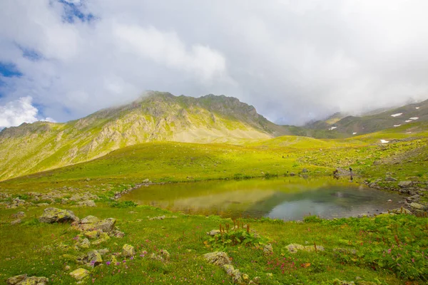 Planalto Ambarli Lago Peixe Rize — Fotografia de Stock