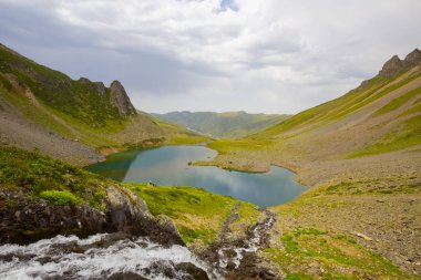 Avusor Gölü ve Avusor Yaylası.
