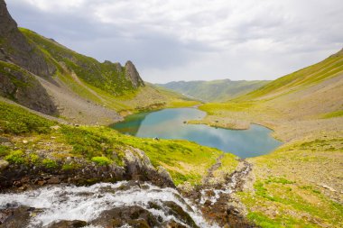 Avusor Gölü ve Avusor Yaylası.