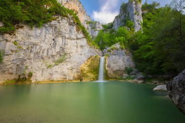 Kure Dağları Milli Parkı'ndaki Ilıca Şelalesi. Kastamonu, Türkiye